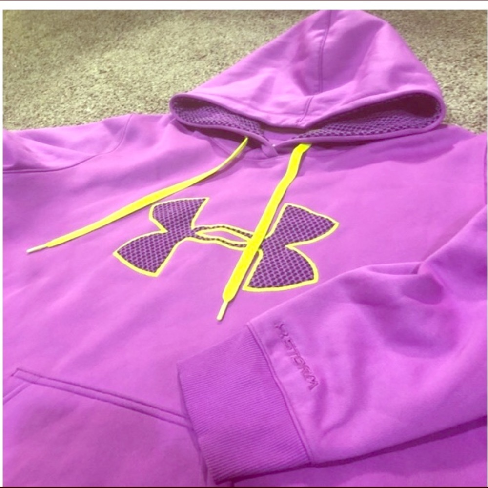 XL- Womens Under Armour Hoodie